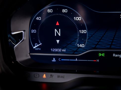 Used 2024 GMC Yukon XL Denali w/ Max Trailering Package image 13