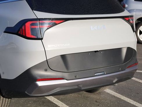 New 2026 Kia Sportage EX image 7