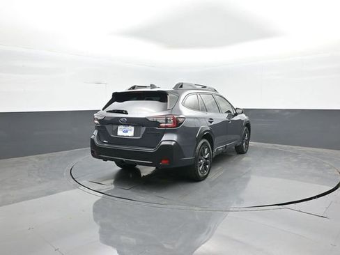 Used 2023 Subaru Outback Onyx Edition XT AWD/4WD image 7