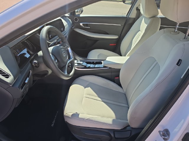 Used 2023 Hyundai Sonata SE FWD image 9