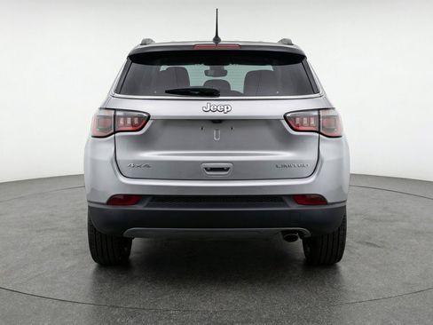 Used 2025 Jeep Compass Limited AWD/4WD image 7