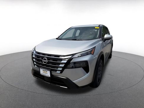 Used 2025 Nissan Rogue SV FWD image 7