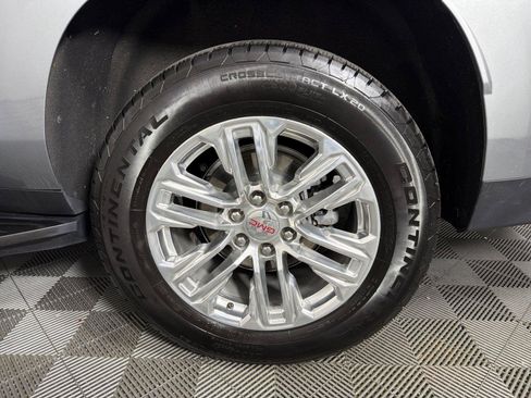 Used 2023 GMC Yukon XL SLT w/ SLT Luxury Package RWD image 19
