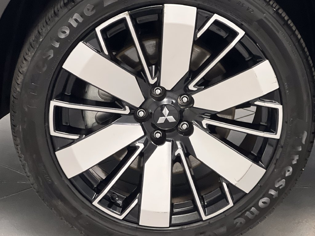 Used 2025 Mitsubishi Outlander SE AWD/4WD image 74