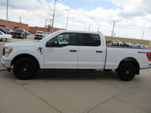 Used 2022 Ford F150 XLT image 4