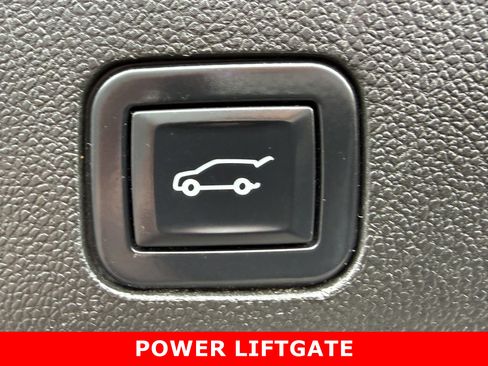 Used 2022 GMC Yukon SLT AWD/4WD image 20