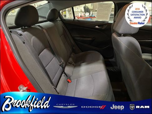 Used 2019 Chevrolet Cruze LS image 17