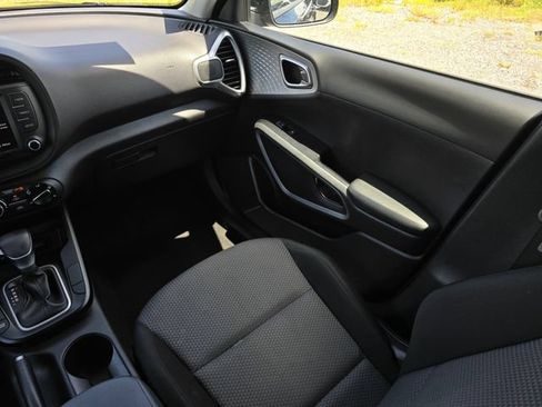Certified 2024 Kia Soul LX w/ Option Group 015 FWD image 19