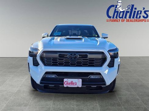 New 2025 Toyota Tacoma TRD Sport w/ TRD Sport Upgrade Package image 2