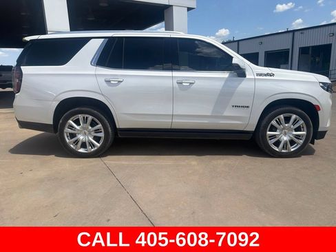 Used 2022 Chevrolet Tahoe High Country w/ Premium Package 2 RWD image 2