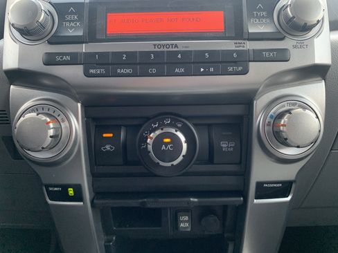 Used 2013 Toyota 4Runner SR5 w/ Convenience Pkg AWD/4WD image 28