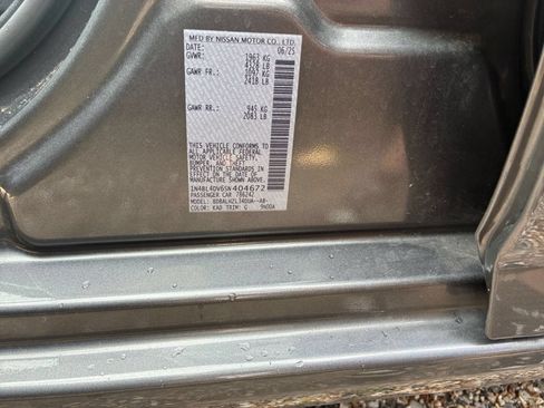 Used 2025 Nissan Altima 2.5 SV FWD image 23