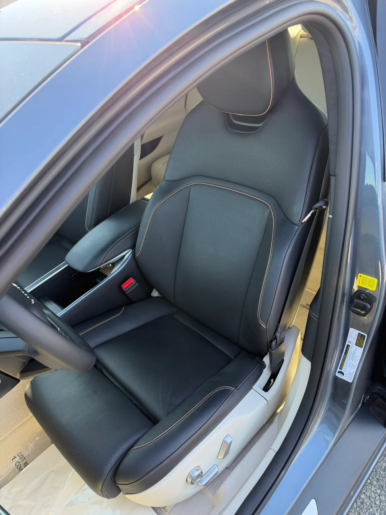 Used 2025 Lucid Air Pure RWD image 6