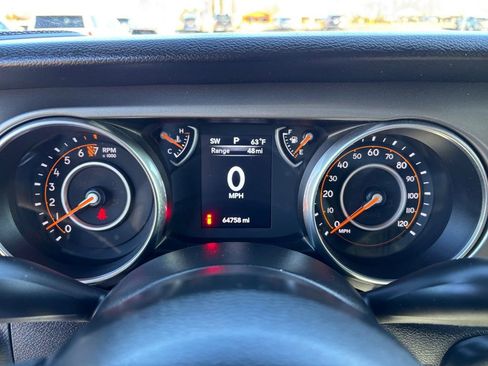 Used 2021 Jeep Wrangler Sport image 19