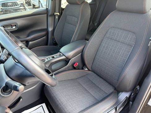 Used 2025 Honda HR-V Sport image 37