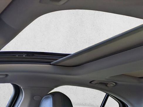 Used 2019 Alfa Romeo Giulia Ti w/ Quick Order Package 22Z Lusso image 15