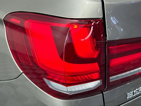 Used 2018 BMW X5 xDrive40e AWD/4WD image 35