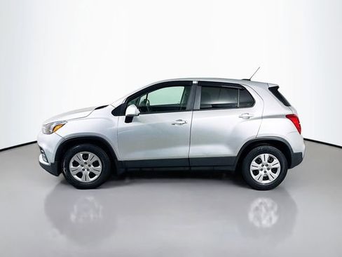 Used 2017 Chevrolet Trax LS image 9