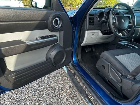 Used 2010 Dodge Nitro SXT image 33