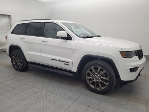 Used 2016 Jeep Grand Cherokee Limited 75th Anniversary image 11