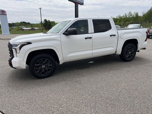 Used 2024 Toyota Tundra SR w/ Security Package (TMS) AWD/4WD image 5