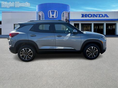 Used 2024 Chevrolet TrailBlazer LT image 7