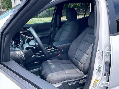 Used 2026 Chevrolet Equinox LT FWD image 22