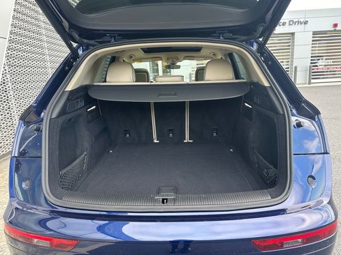 Certified 2023 Audi Q5 2.0T Prestige w/ Prestige Package AWD/4WD image 40
