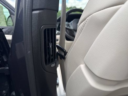 Used 2021 BMW X5 M50i AWD/4WD image 23
