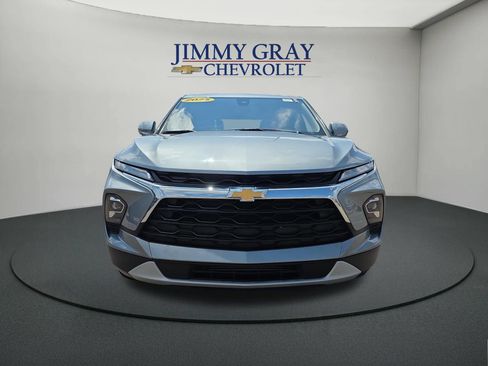 Used 2025 Chevrolet Blazer LT AWD/4WD image 8