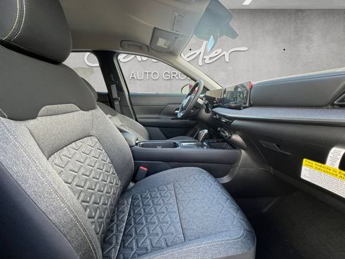New 2026 Nissan Kicks SV w/ Cold Weather Package FWD image 25