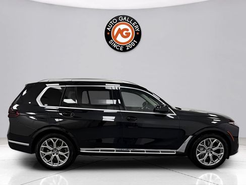 Used 2025 BMW X7 xDrive40i AWD/4WD image 8