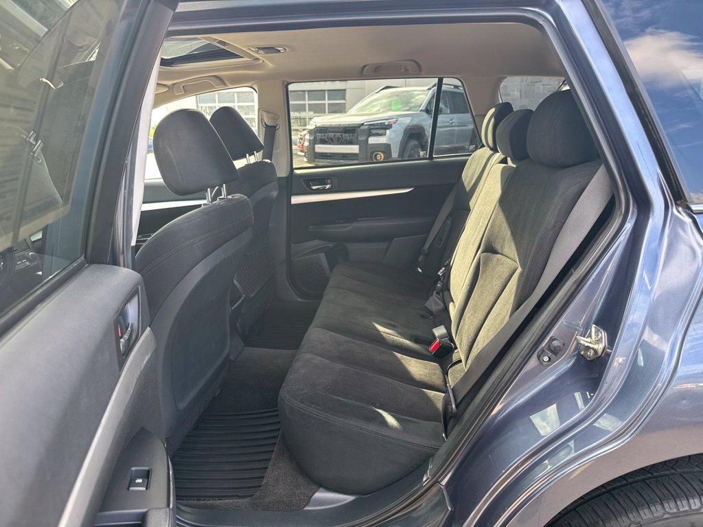 Used 2013 Subaru Outback 2.5i Premium AWD/4WD image 28