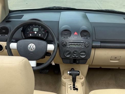 Used 2004 Volkswagen Beetle GLS FWD image 41