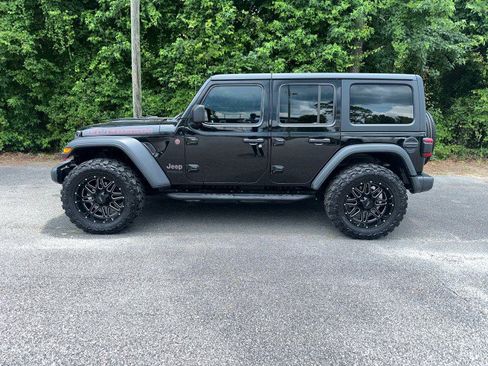 Used 2018 Jeep Wrangler Unlimited Rubicon AWD/4WD image 2