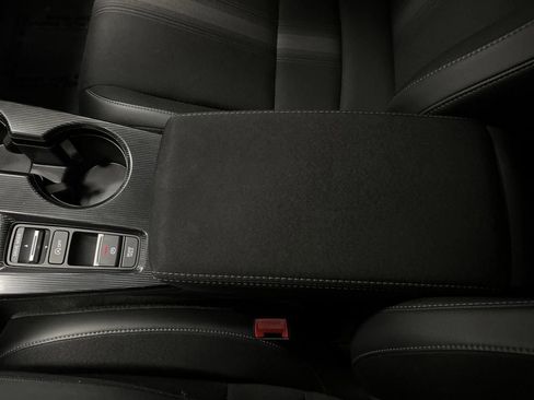 Used 2023 Honda Civic Sport image 18