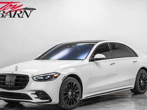 Used 2024 Mercedes-Benz S 580e 4MATIC Sedan image 1