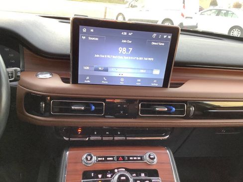 Used 2023 Lincoln Aviator Reserve w/ Equipment Group 201A image 44