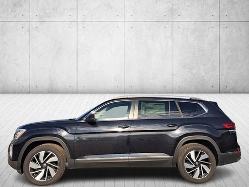 Used 2025 Volkswagen Atlas SEL image 7