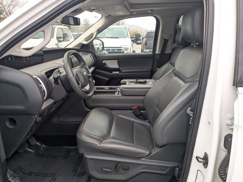 Used 2025 Ford Expedition Max Active image 19