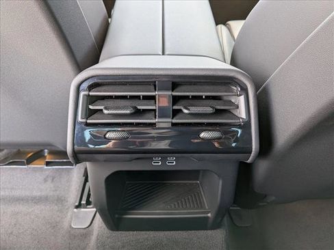 New 2026 BMW 530i image 16