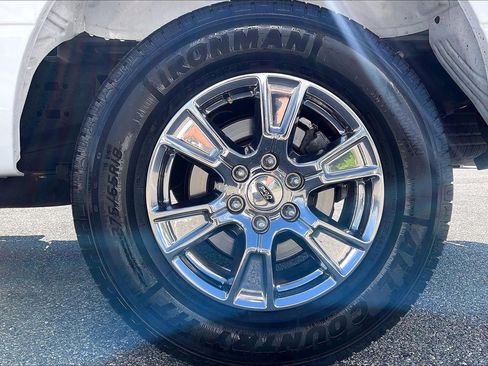 Used 2017 Ford F150 XLT w/ Equipment Group 302A Luxury RWD image 8