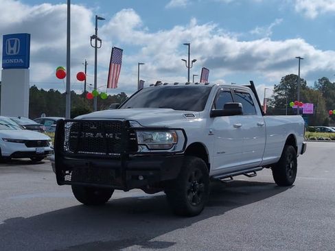 Used 2019 RAM 2500 Big Horn image 9