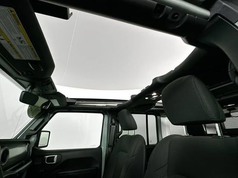 Used 2023 Jeep Wrangler Unlimited w/ Sun & Screen Package AWD/4WD image 20