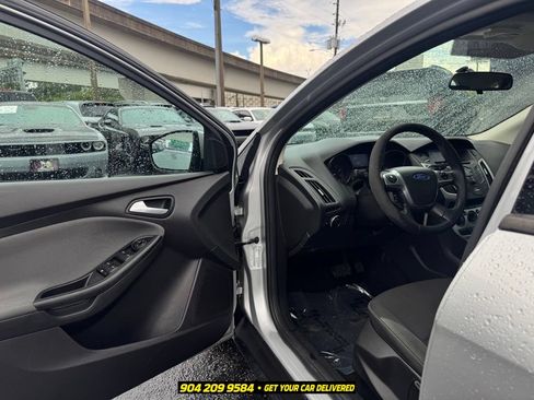 Used 2014 Ford Focus SE FWD image 20
