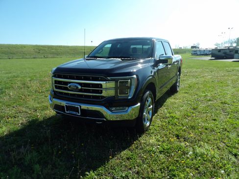 Used 2023 Ford F150 Lariat w/ Equipment Group 502A High AWD/4WD image 2