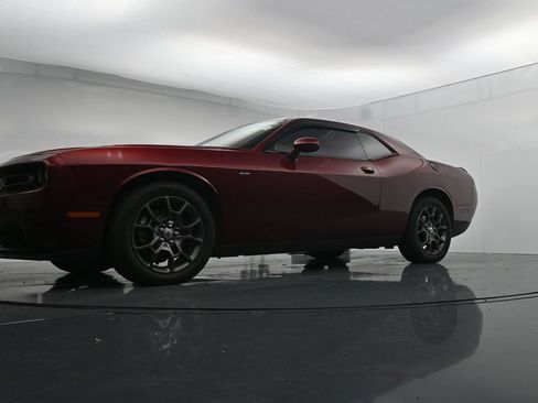Used 2018 Dodge Challenger GT AWD/4WD image 29