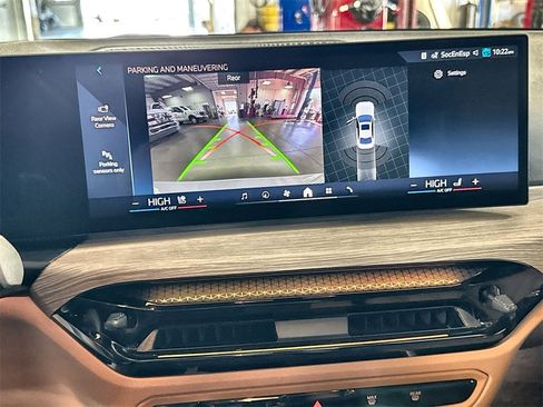 Used 2025 BMW 330i Sedan image 20