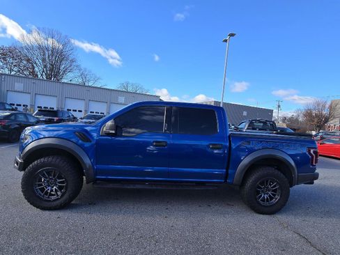 Used 2018 Ford F150 Raptor w/ Equipment Group 801A Mid image 8