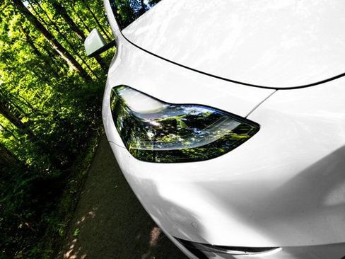 Used 2022 Tesla Model Y Performance AWD/4WD image 21